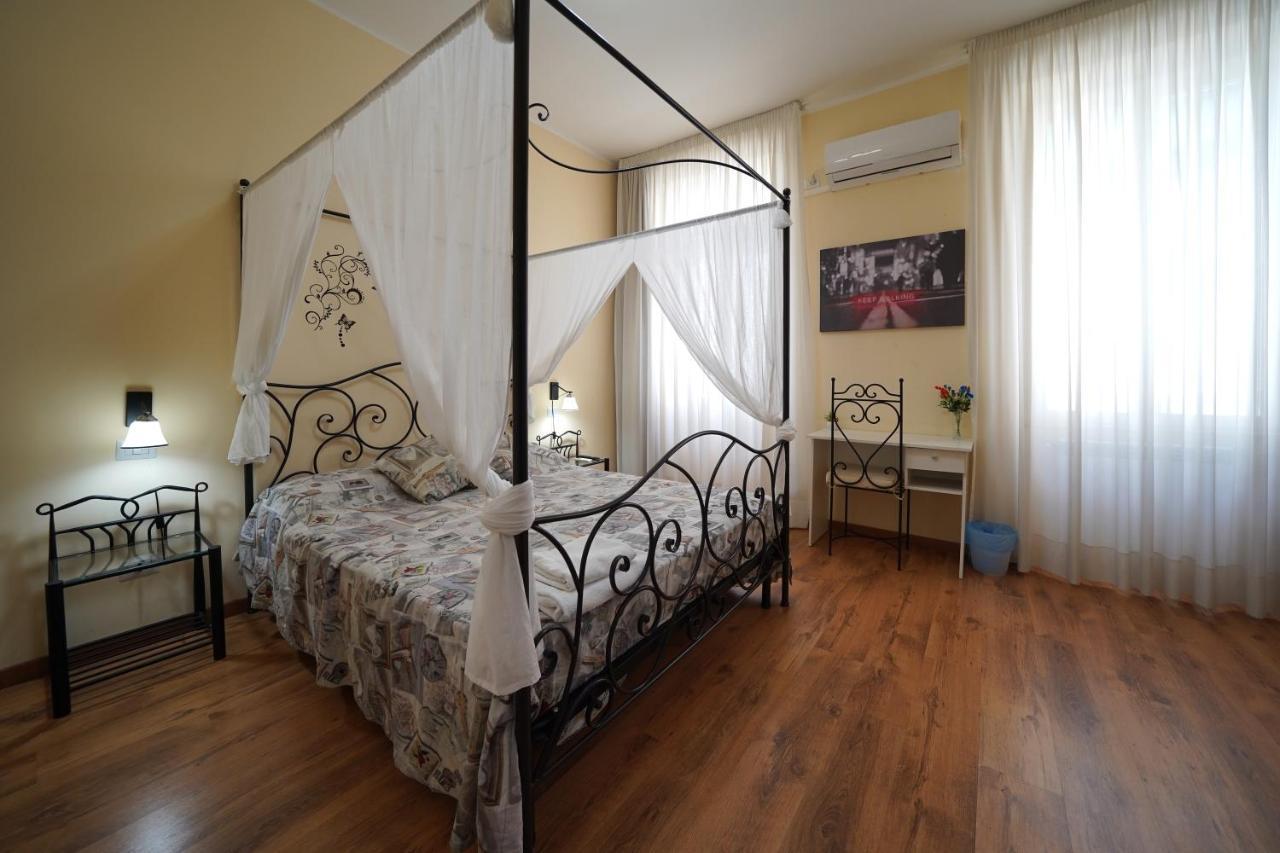 Florinda B&B Napoli Bagian luar foto