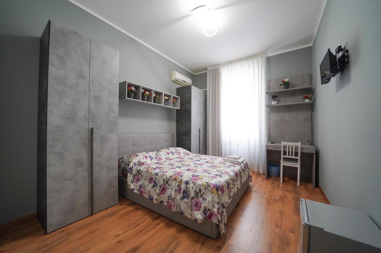 Florinda B&B Napoli Bagian luar foto
